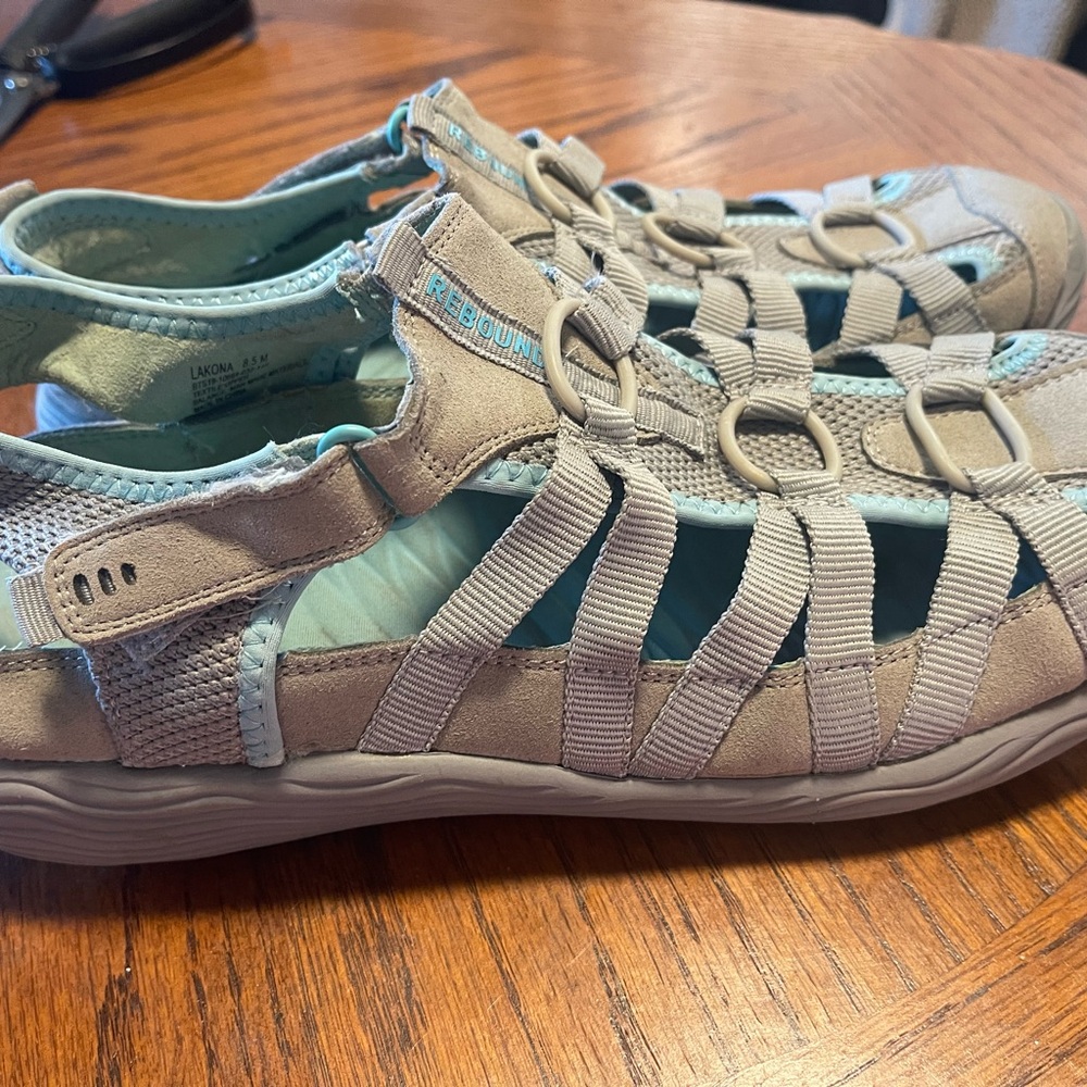 Women's Baretraps Lakona Rebound Fisherman Sandals Gray  Size 8.5